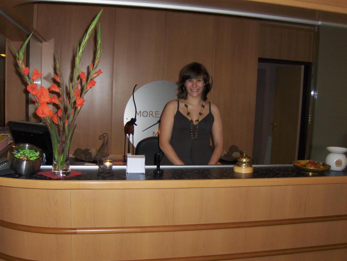 Hotel Lindenkrug Gütersloh Интериор снимка