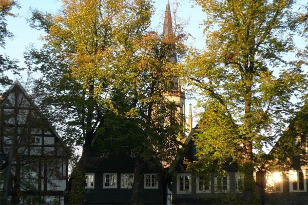 Hotel Lindenkrug Gütersloh Екстериор снимка